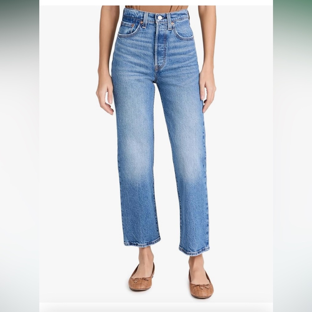 Levi’s Ribcage Ankle Straight Jeans